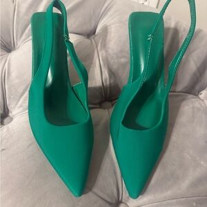 Elegant Green Slingback Heels